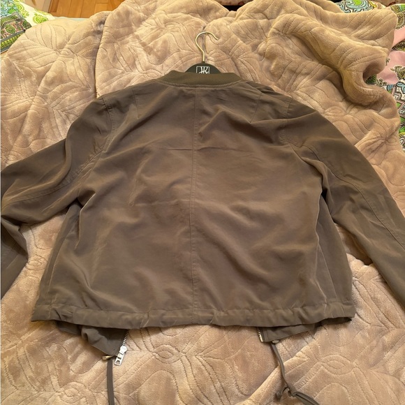 Light bomber jacket - Picture 3 of 3